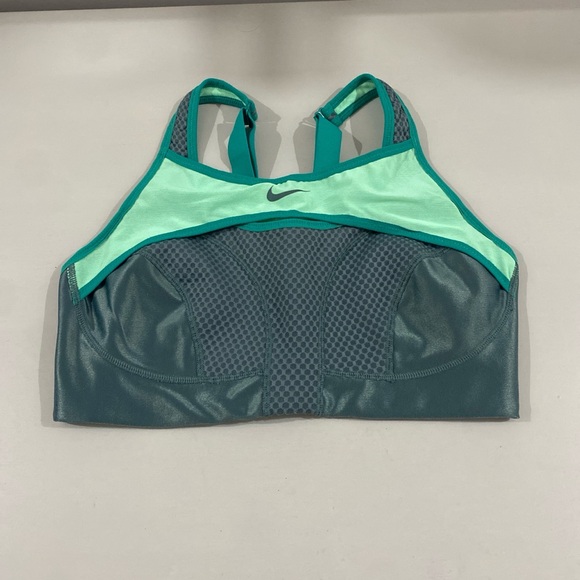 Nike Sports Bra - Picture 1 of 4